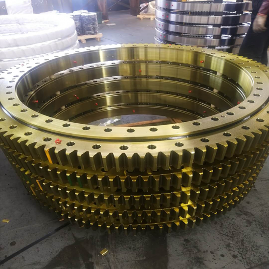 Three rows of roller type slewing bearings